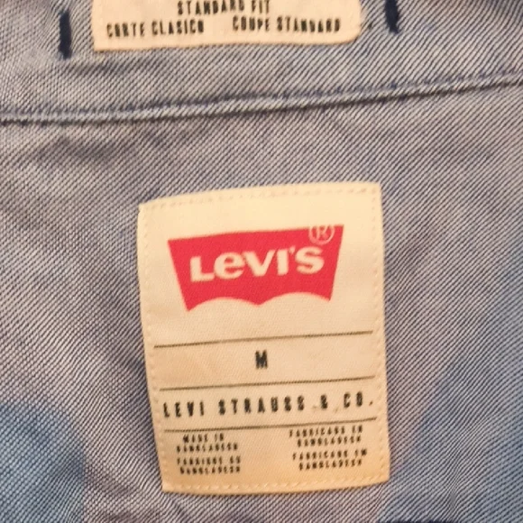 Levi’s Men’s Plaid Button Down Shirt | Multi-Color Blue Red Grey | Size M - Picture 2 of 11